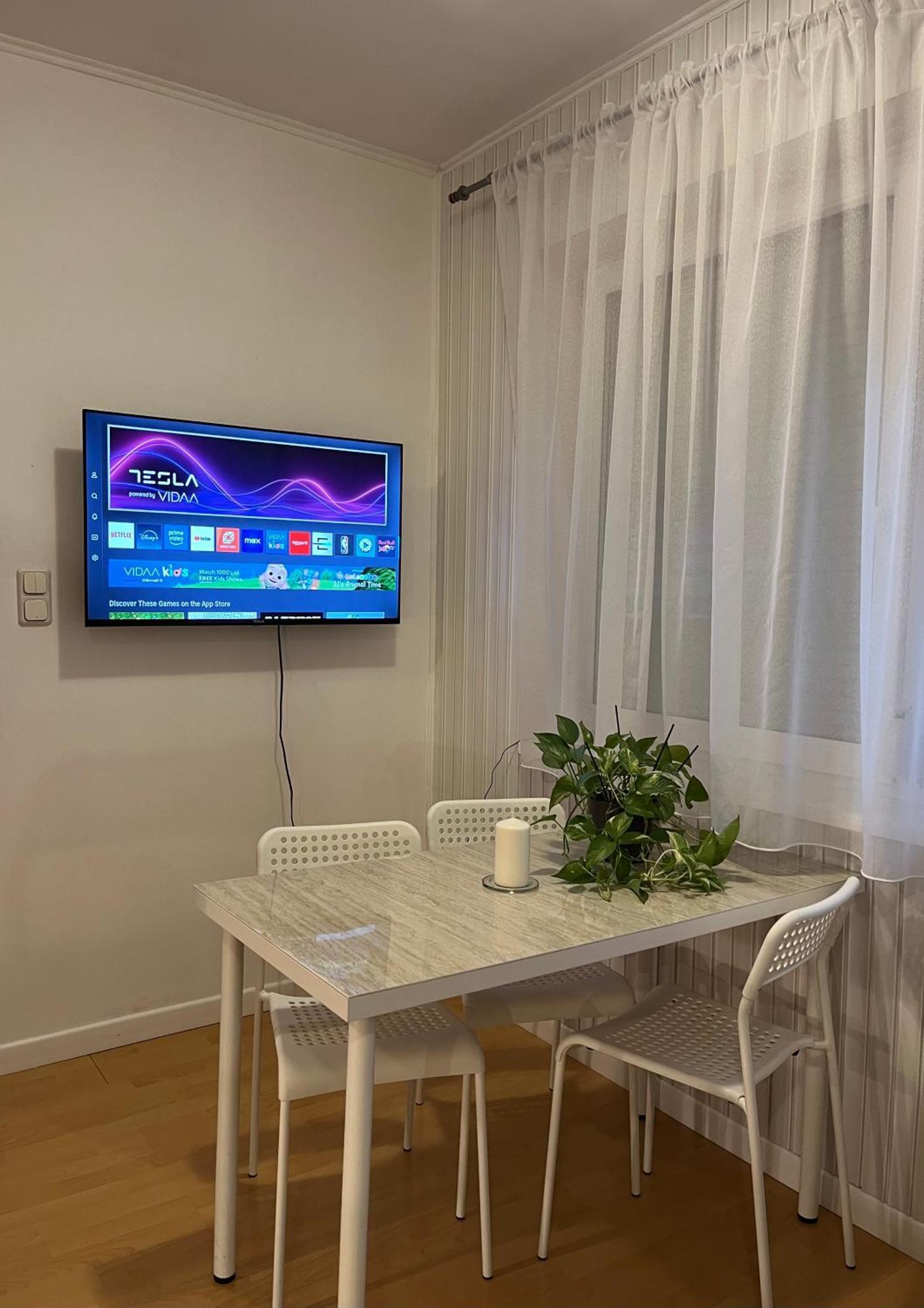 Downtown Rose Garden Apartments Whit Garage Opcional Budapest Luaran gambar